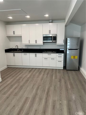 19851 Gresham Street, Northridge, CA 91324