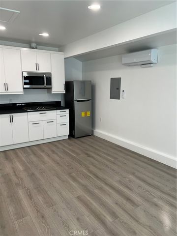 19851 Gresham Street, Northridge, CA 91324