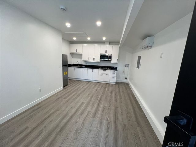 19851 Gresham Street, Northridge, CA 91324