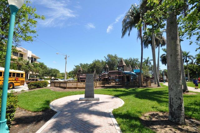 122 Andrews Avenue C, Delray Beach, FL 33483