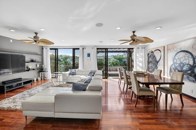 122 Andrews Avenue C, Delray Beach, FL 33483
