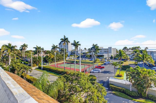122 Andrews Avenue C, Delray Beach, FL 33483