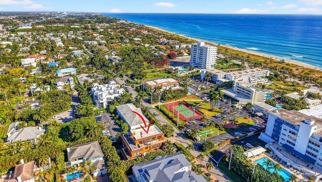 122 Andrews Avenue C, Delray Beach, FL 33483