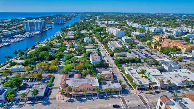 122 Andrews Avenue C, Delray Beach, FL 33483
