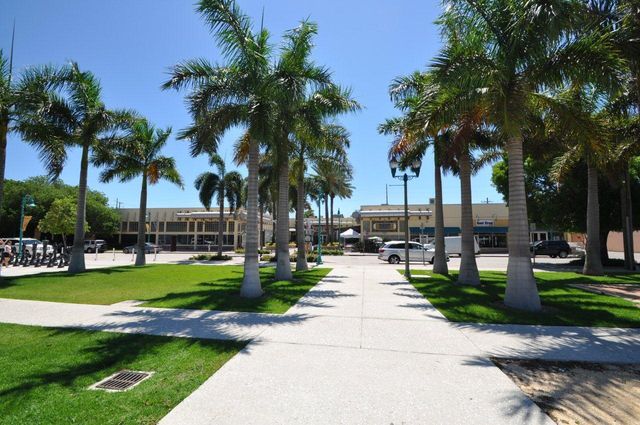 122 Andrews Avenue C, Delray Beach, FL 33483