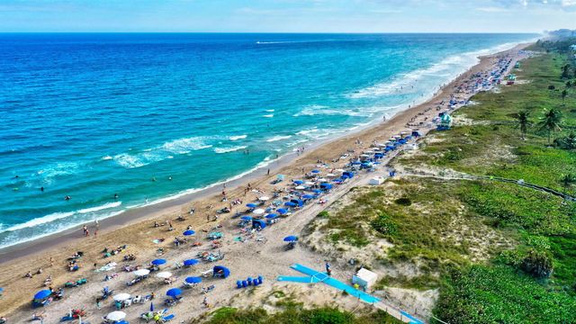 122 Andrews Avenue C, Delray Beach, FL 33483