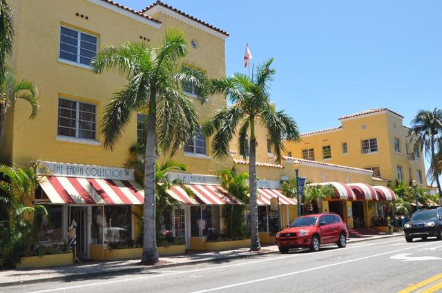 122 Andrews Avenue C, Delray Beach, FL 33483