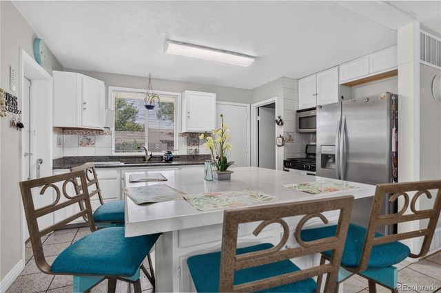 6861 Ivy Street, Commerce City, CO 80022
