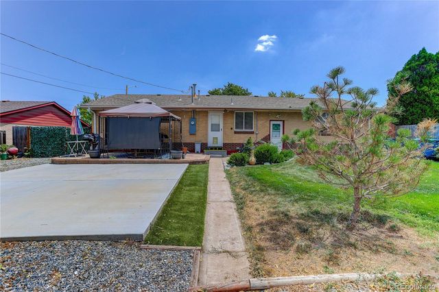 6861 Ivy Street, Commerce City, CO 80022