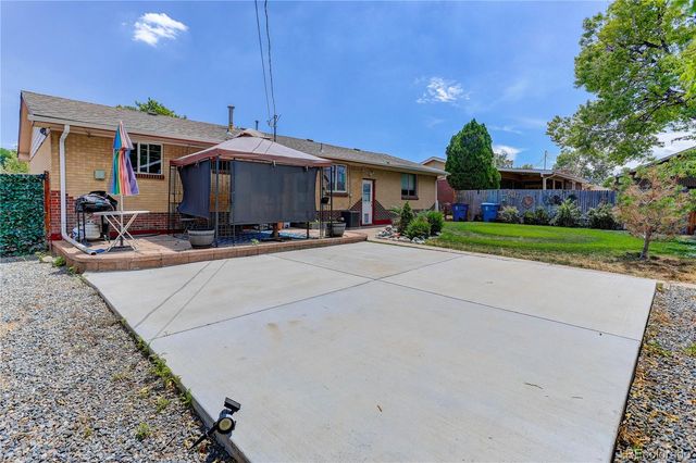 6861 Ivy Street, Commerce City, CO 80022