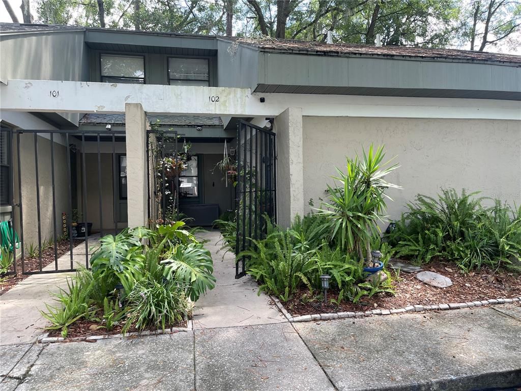 7200 SW 8TH AVENUE P102, Gainesville, FL 32607