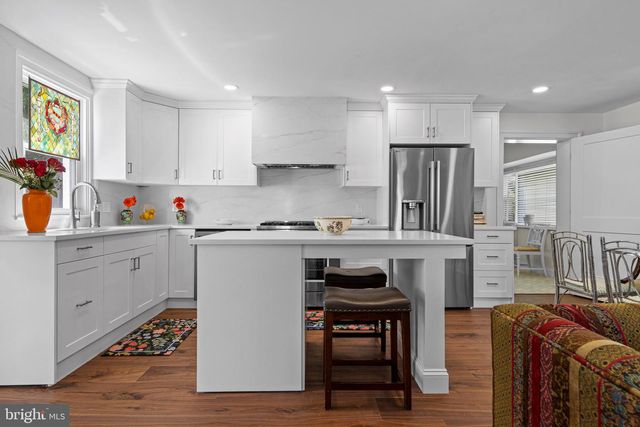 1500 W CHESTER PIKE, Havertown, PA 19083