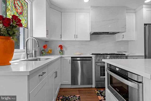 1500 W CHESTER PIKE, Havertown, PA 19083