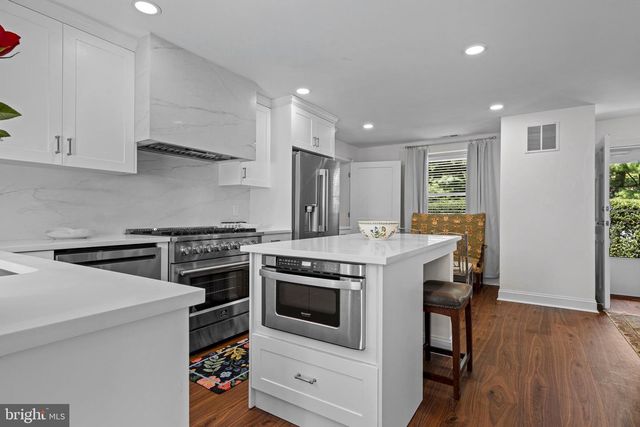 1500 W CHESTER PIKE, Havertown, PA 19083