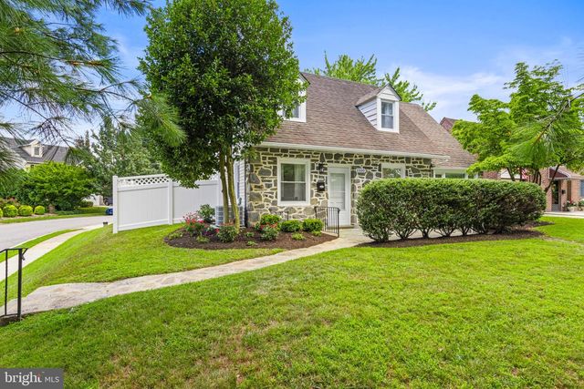 1500 W CHESTER PIKE, Havertown, PA 19083
