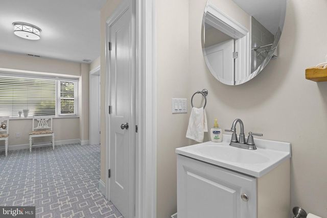 1500 W CHESTER PIKE, Havertown, PA 19083