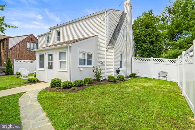 1500 W CHESTER PIKE, Havertown, PA 19083