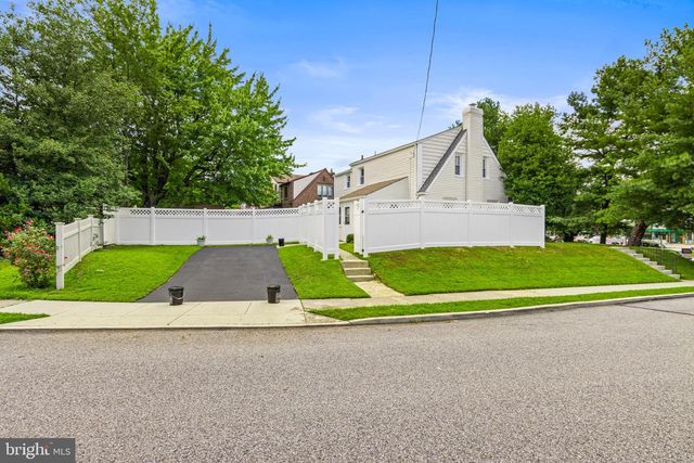 1500 W CHESTER PIKE, Havertown, PA 19083