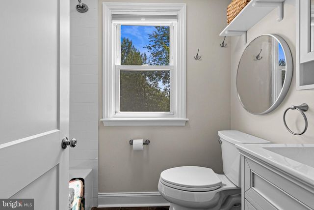 1500 W CHESTER PIKE, Havertown, PA 19083