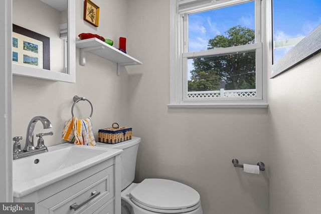 1500 W CHESTER PIKE, Havertown, PA 19083