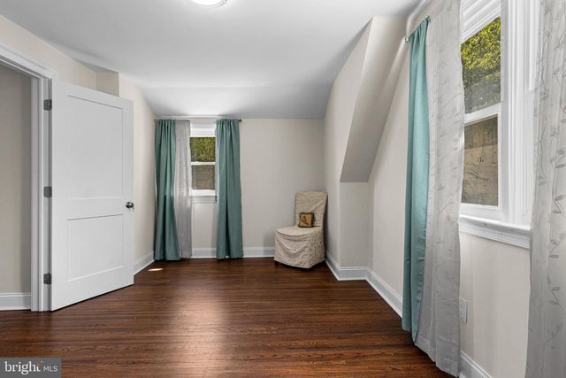 1500 W CHESTER PIKE, Havertown, PA 19083