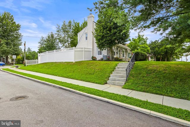 1500 W CHESTER PIKE, Havertown, PA 19083