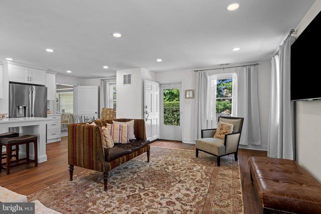1500 W CHESTER PIKE, Havertown, PA 19083