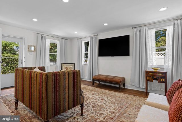 1500 W CHESTER PIKE, Havertown, PA 19083