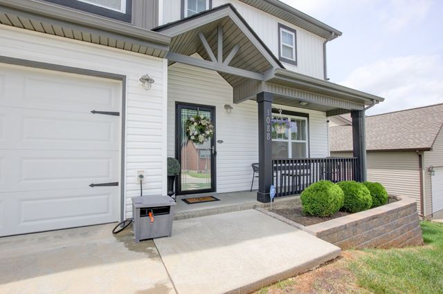 1088 Fuji Ln, Clarksville, TN 37040