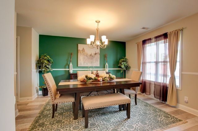 1088 Fuji Ln, Clarksville, TN 37040