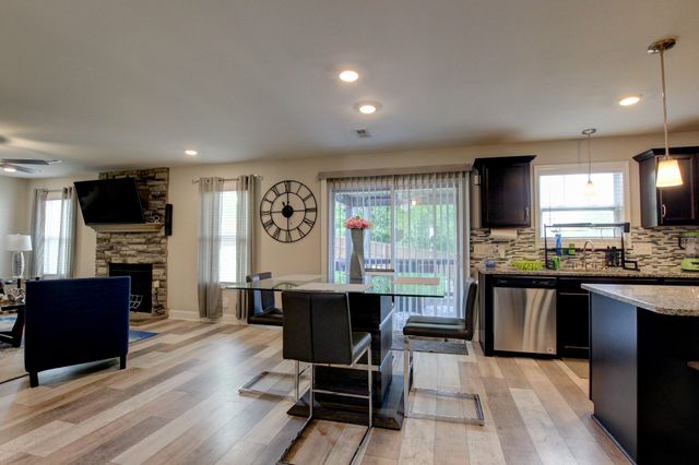 1088 Fuji Ln, Clarksville, TN 37040