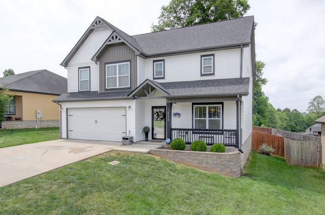 1088 Fuji Ln, Clarksville, TN 37040