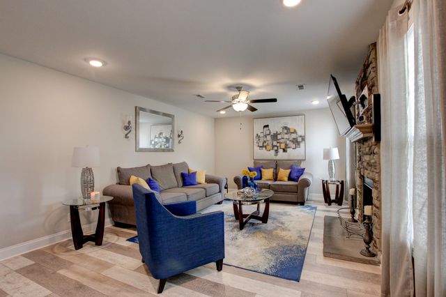 1088 Fuji Ln, Clarksville, TN 37040