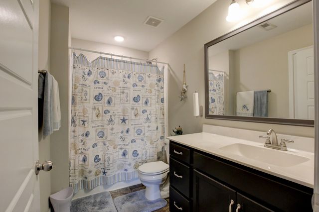 1088 Fuji Ln, Clarksville, TN 37040