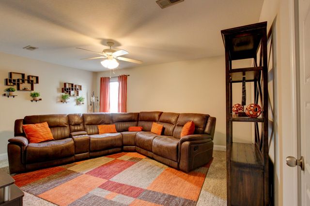 1088 Fuji Ln, Clarksville, TN 37040