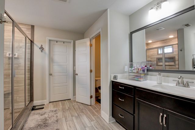 1088 Fuji Ln, Clarksville, TN 37040