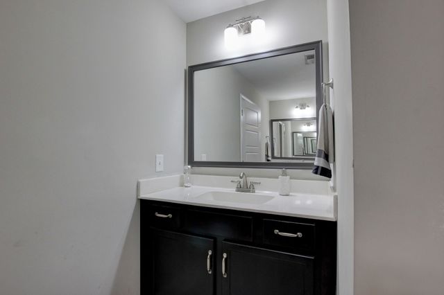 1088 Fuji Ln, Clarksville, TN 37040