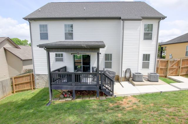 1088 Fuji Ln, Clarksville, TN 37040