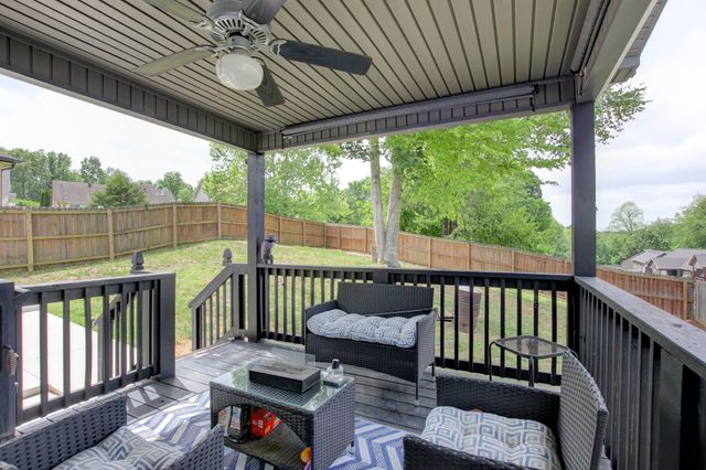 1088 Fuji Ln, Clarksville, TN 37040