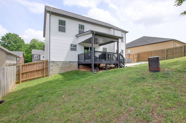 1088 Fuji Ln, Clarksville, TN 37040