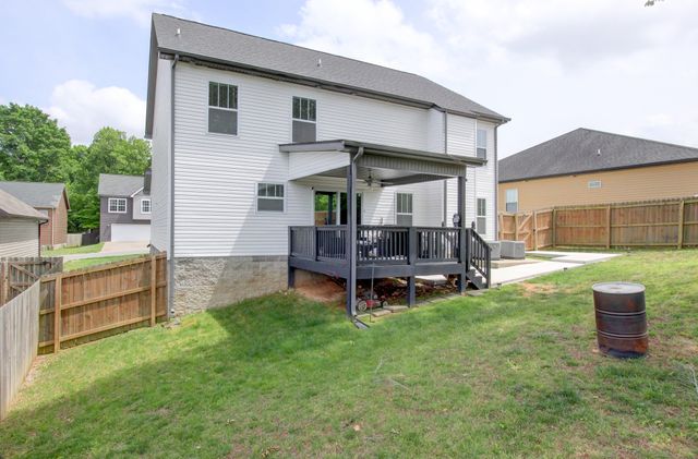 1088 Fuji Ln, Clarksville, TN 37040