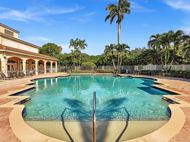 5133 Heron Pl, Coconut Creek, FL 33073