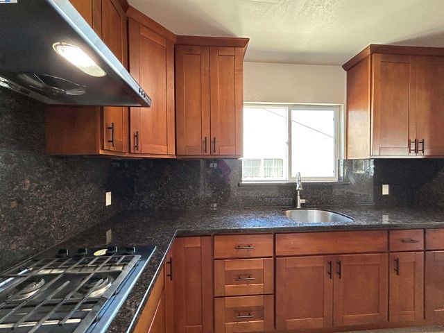1478 156th Ave., San Leandro, CA 94578