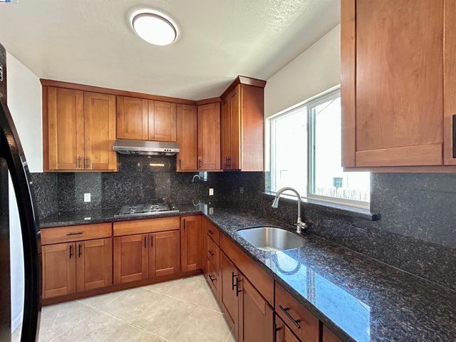 1478 156th Ave., San Leandro, CA 94578