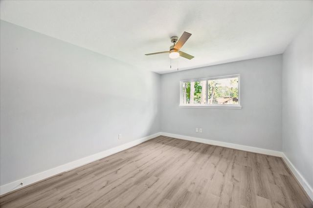 17 Oldstream Court, The Woodlands, TX 77381