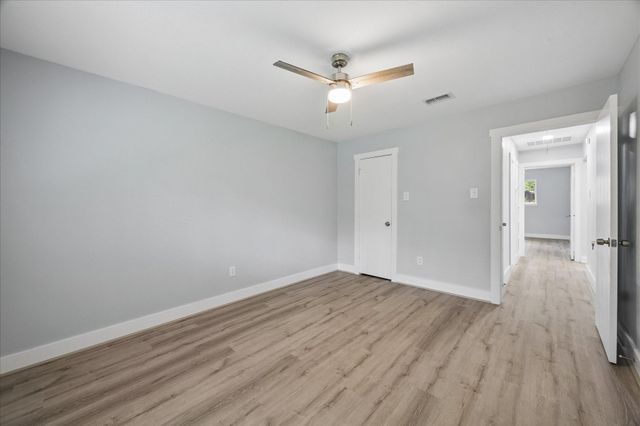 17 Oldstream Court, The Woodlands, TX 77381
