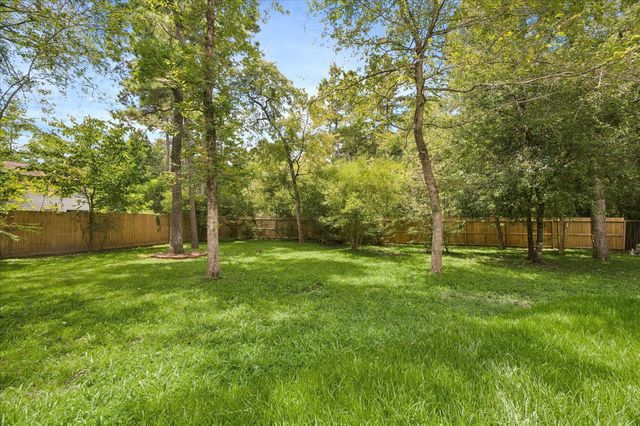 17 Oldstream Court, The Woodlands, TX 77381