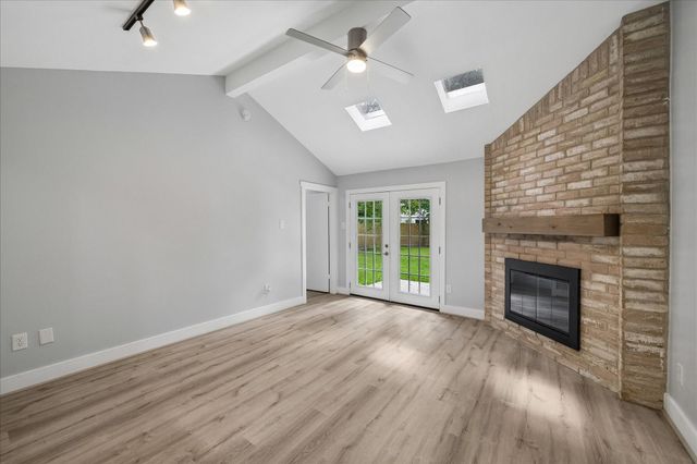 17 Oldstream Court, The Woodlands, TX 77381