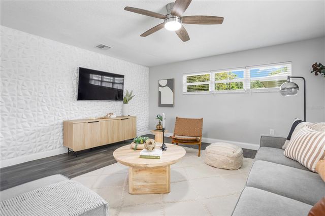 516 OAKWOOD COURT, Altamonte Springs, FL 32714