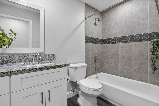 516 OAKWOOD COURT, Altamonte Springs, FL 32714